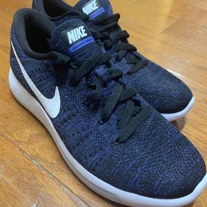 Nike lunarlon tennis shoes